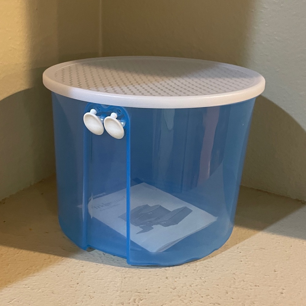 Tupperware Fridgesmart Large Round Container - Picture 11 of 12